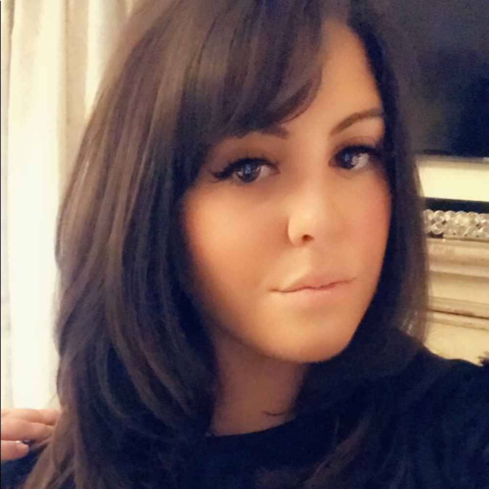 Meet your Posher, Nicole